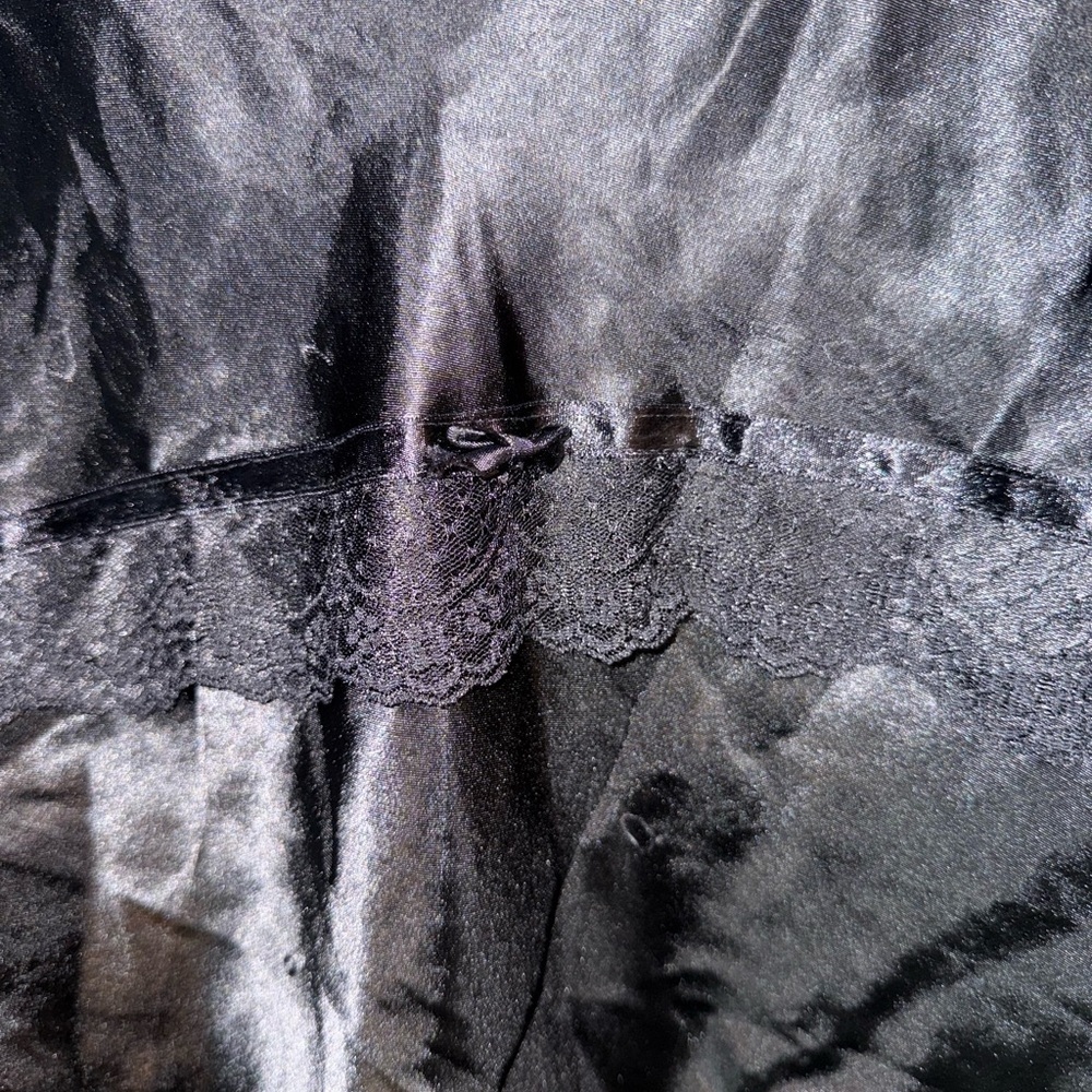 Le Moncy Black Satin Camisole Top - Picture 2 of 6